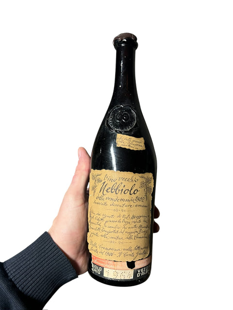 Vino Vecchio Nebbiolo della vendemmia 1982