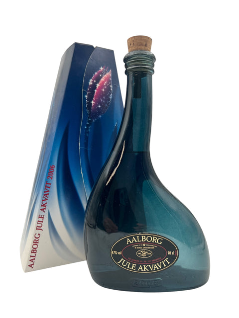 Aalborg Jule Akvavit 2006 flaske med gaveæske