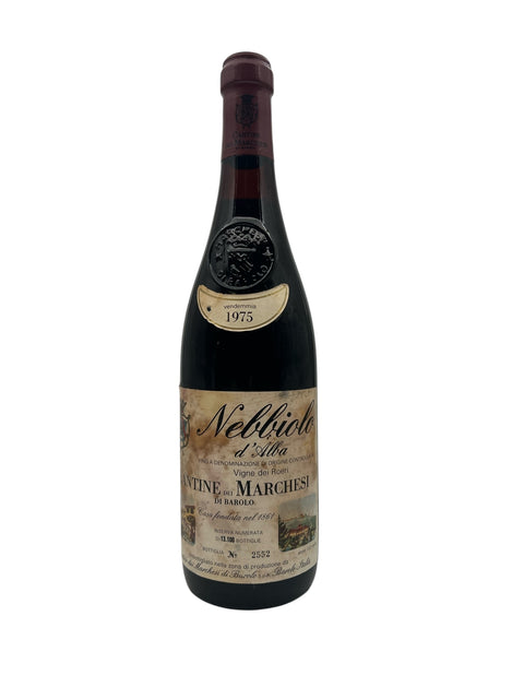 Flaske af Nebbiolo Cantine dei Marchesi 1975
