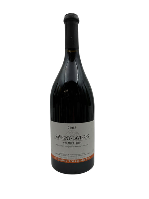 Flaske af Savigny-Lavières Bourgogne rødvin fra 2003.