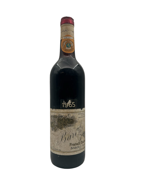 En flaske Barolo Fratelli Barale 1965 rødvin