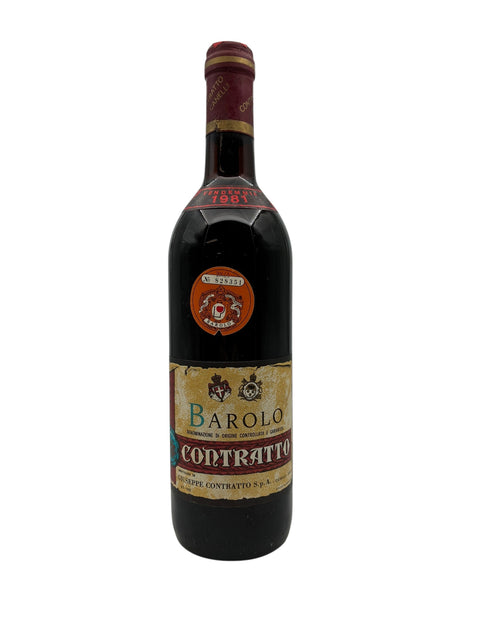Flaske af Barolo Contratto 1981 rødvin