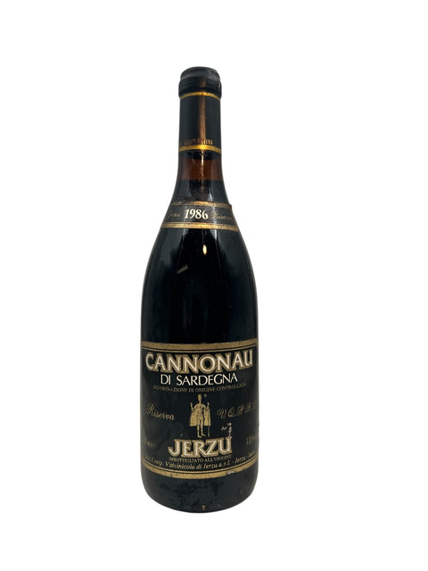 Flaska Cannonau di Sardegna Jerzu 1986 rött vin