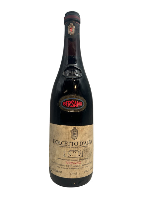 Flaske af Dolcetto d'Alba Bersano 1967 rødvin