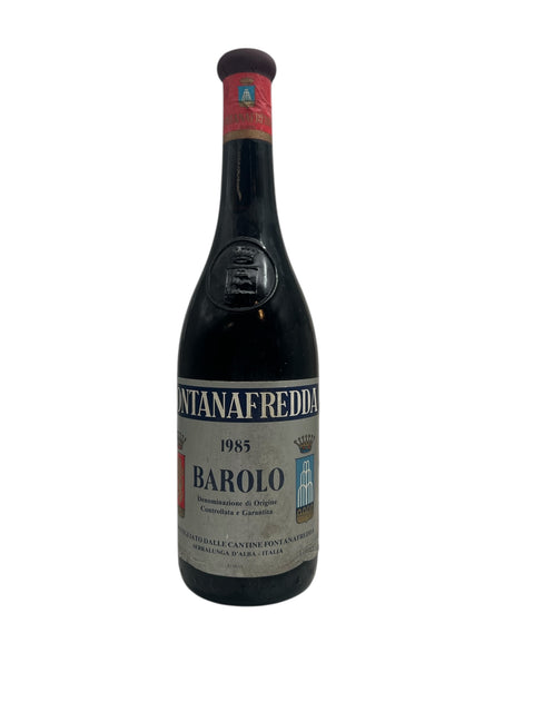 Bottle of red wine Barolo Fontanafredda 1985
