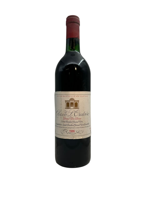 Bottle of Clos de l'Oratoire 1986 red wine