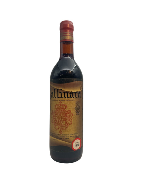 Flaske af Gattinara Casa Vinicola 1976 rødvin