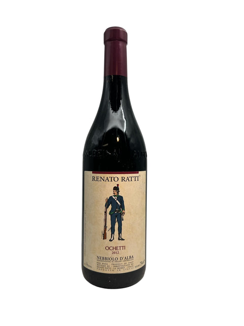 Flaske af Ochetti Renato Ratti 2012 Nebbiolo d'Alba rødvin