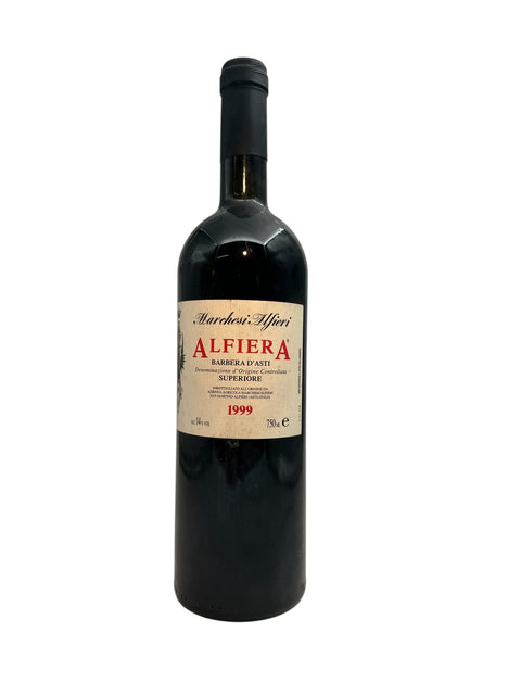 Flaske af Alfiera Marchesi Alfieri 1999 Barbera d'Asti rødvin