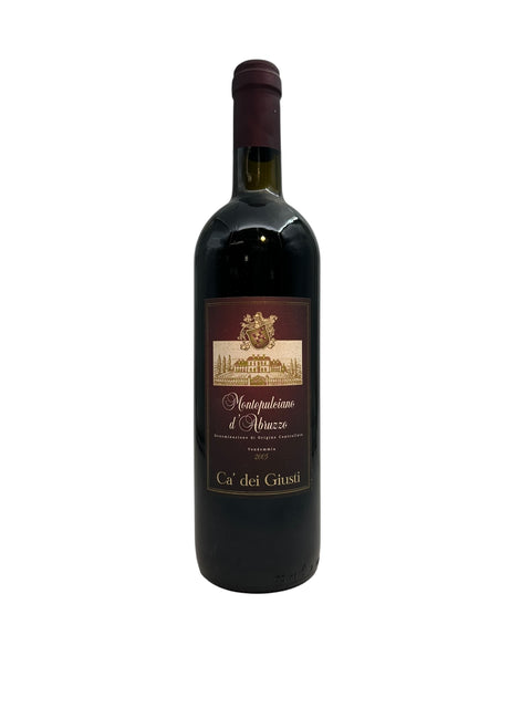 Flaske af Montepulciano d'Abruzzo Ca' dei Giusti 2005 rødvin
