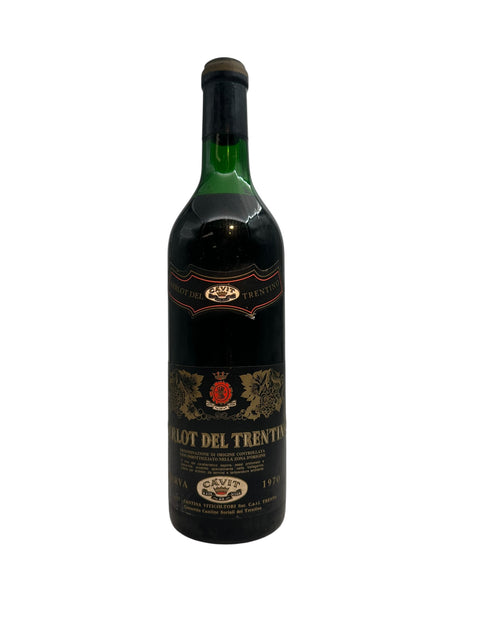 Flaske af Merlot del Trentino Cavit 1970 rødvin