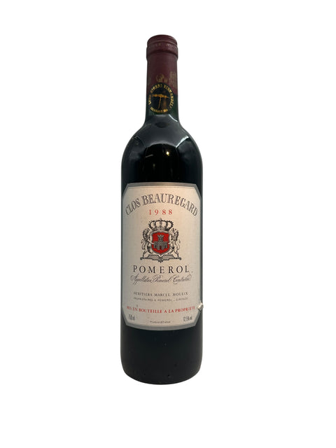 Flasche Pomerol-Rotwein aus dem Jahr 1988 vom Produzenten Heritiers Marcel Moueix