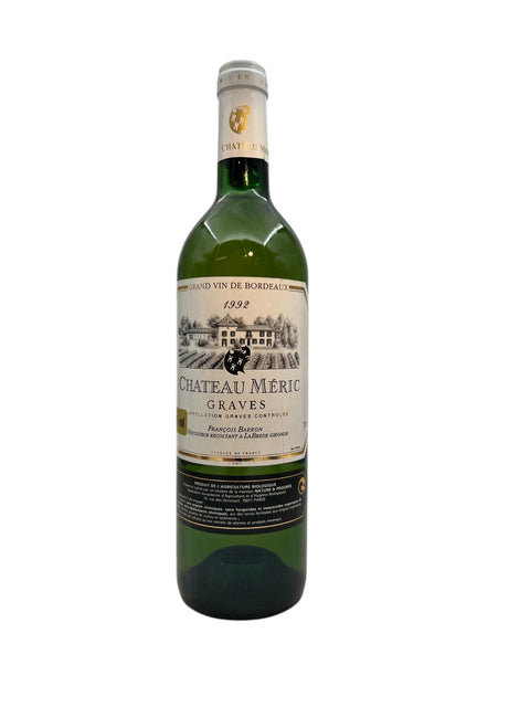 Bottle of Chateau Méric Graves 1992 white wine