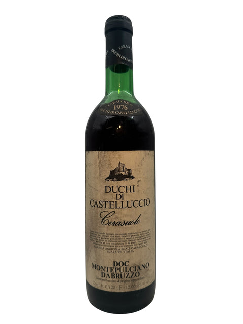 Flaske af Cerasuolo Duchi di Castelluccio rødvin fra 1976